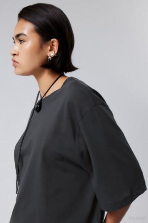 Black Weekday Loose Oversized Fit T-shirt | BYXC5701