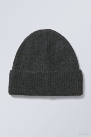 Charecoal Weekday Pow Beanie | RVRB3507