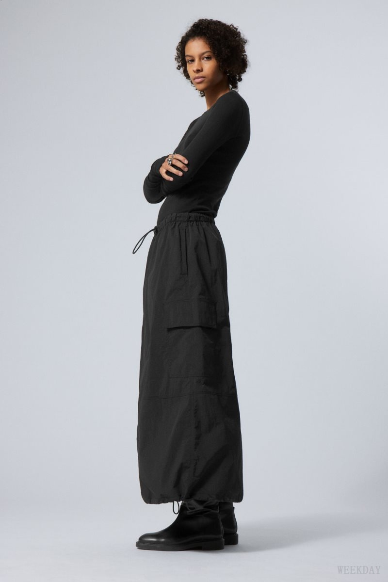 Black Weekday Edge Cargo Skirt | NWCY5052