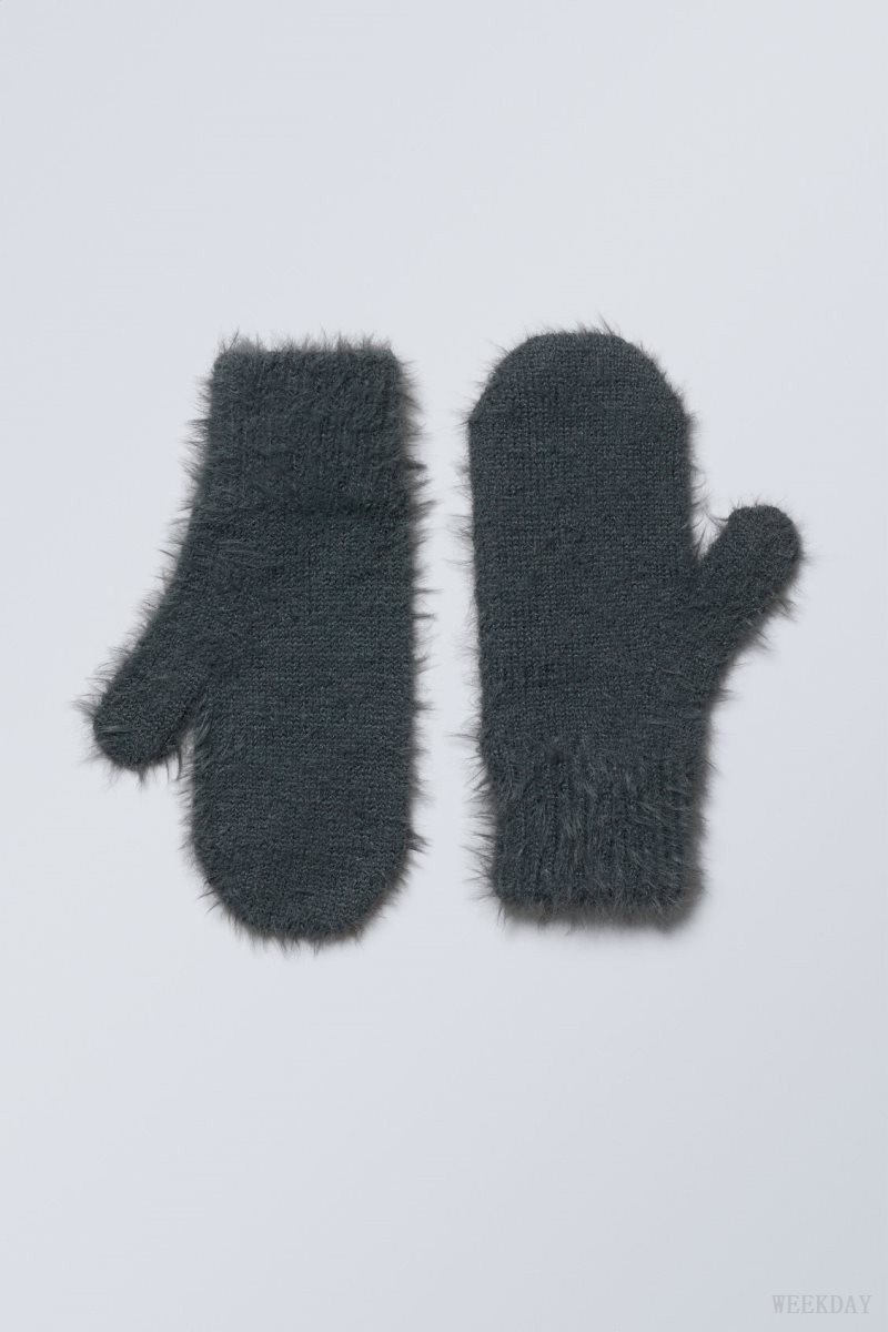 Black Weekday Ella Hairy Knit Mittens | FLHH2456