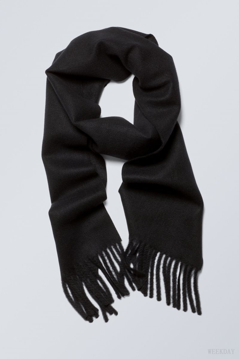 Black Weekday Essential Scarf | NCCK8940