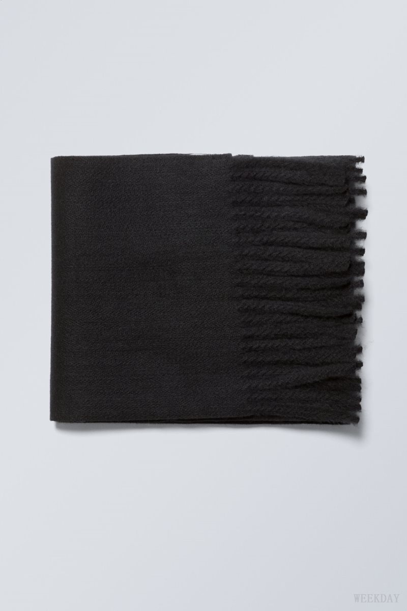 Black Weekday Essential Scarf | NCCK8940