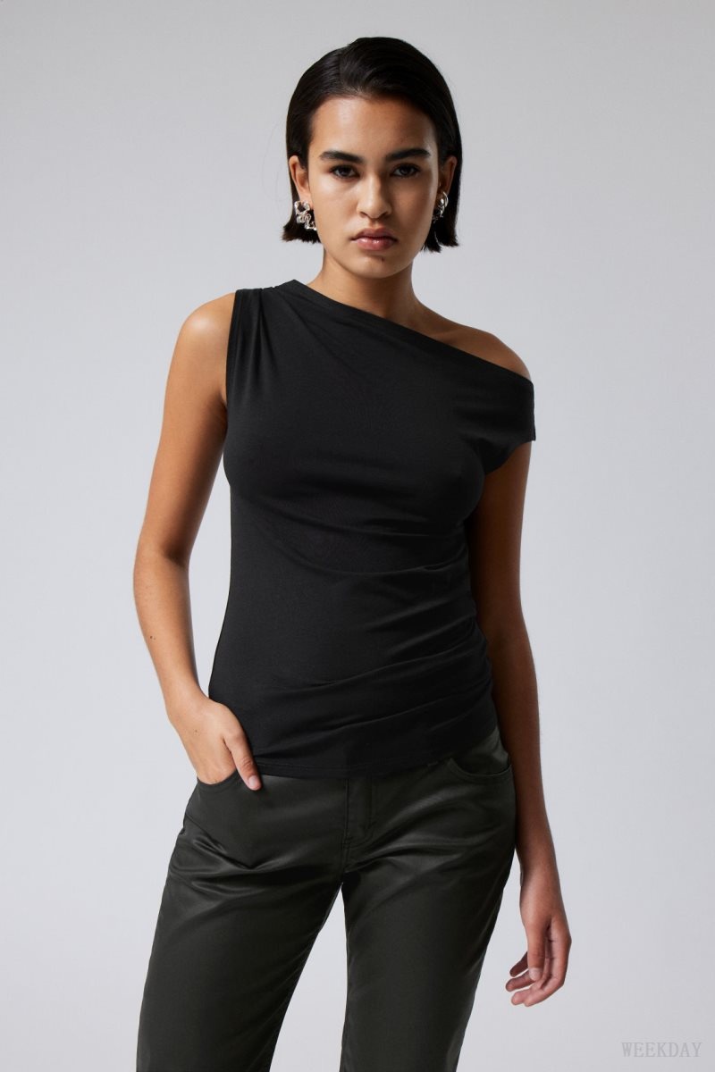 Black Weekday Hera Drape Top | GPVY0102