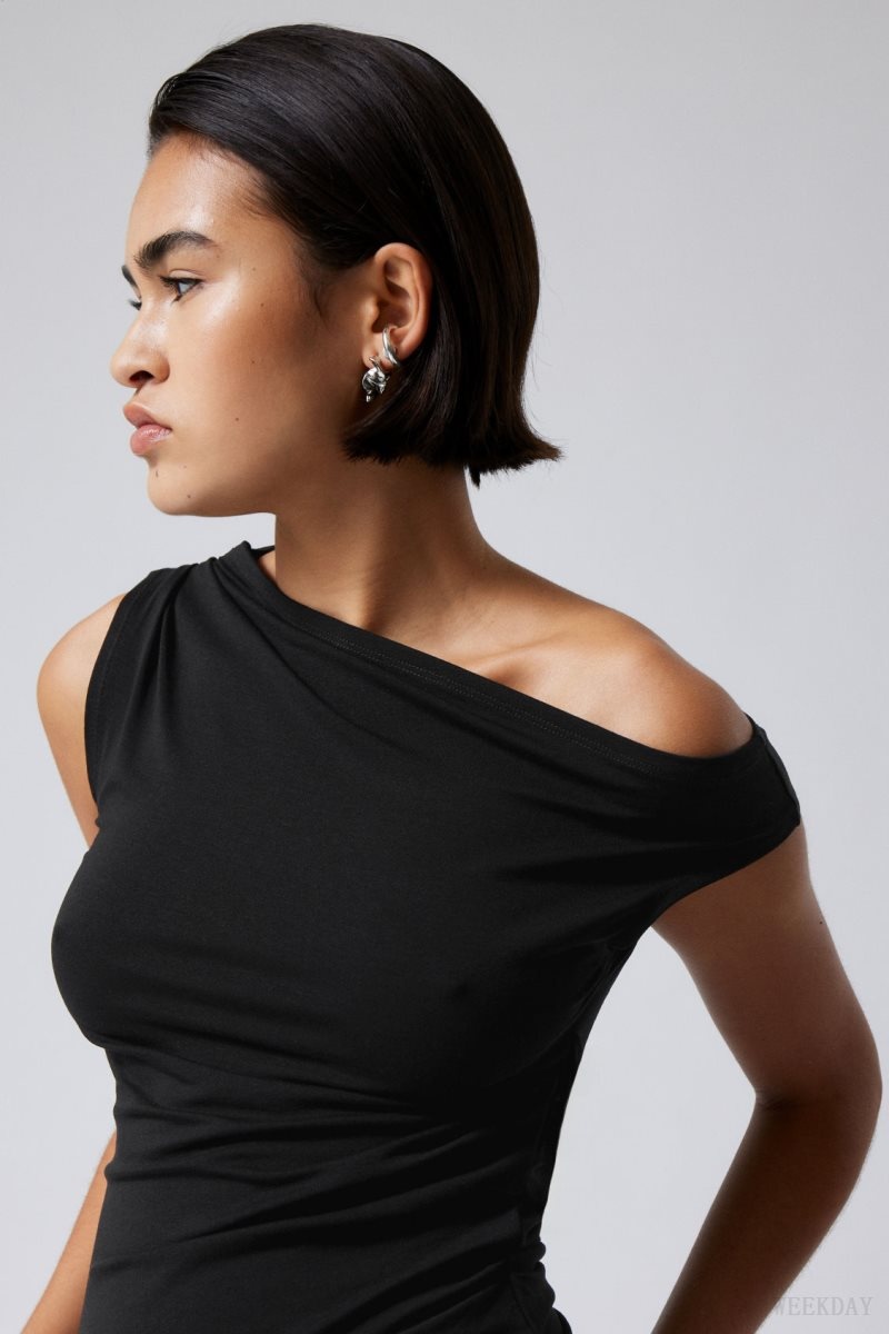 Black Weekday Hera Drape Top | GPVY0102