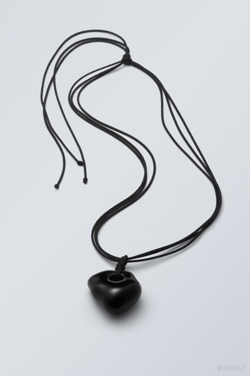 Black Weekday Kate Necklace | AIUG9453