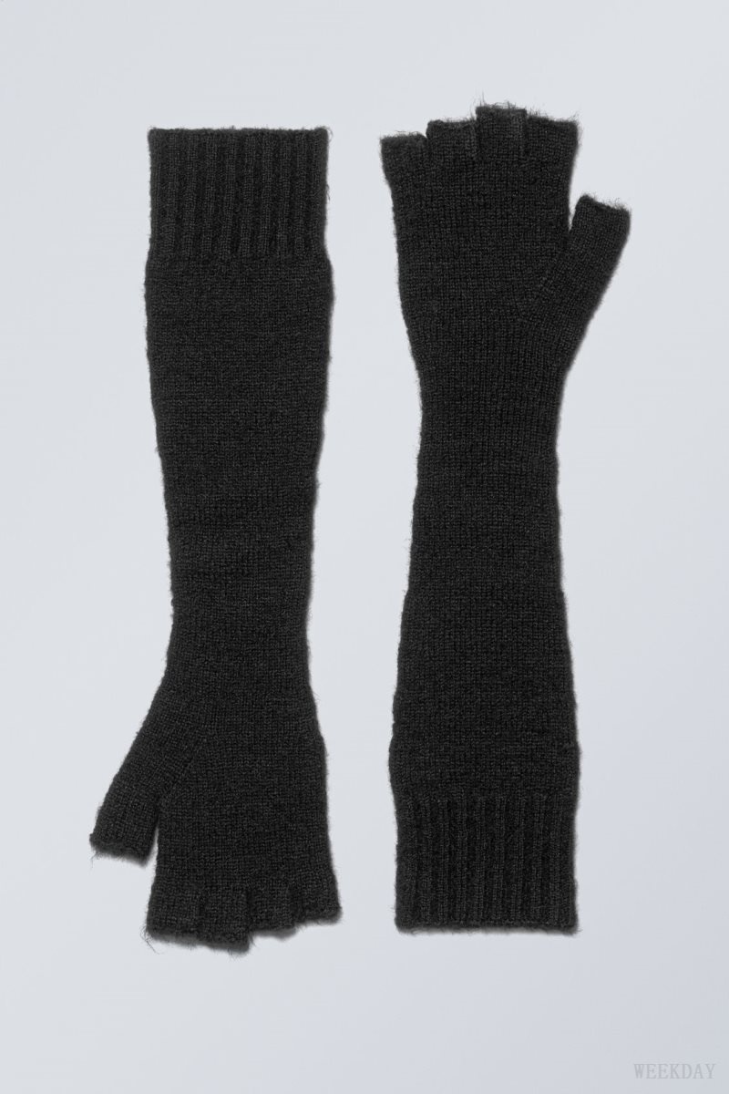 Black Weekday Long Knitted Gloves | GXIC0528