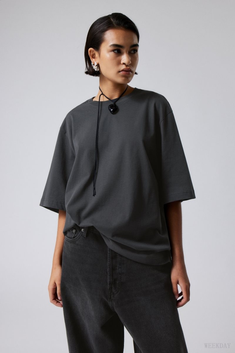 Black Weekday Loose Oversized Fit T-shirt | BYXC5701