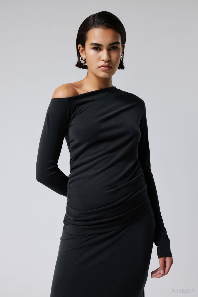 Black Weekday Main Asymmetric Long Sleeve | RBZR1003