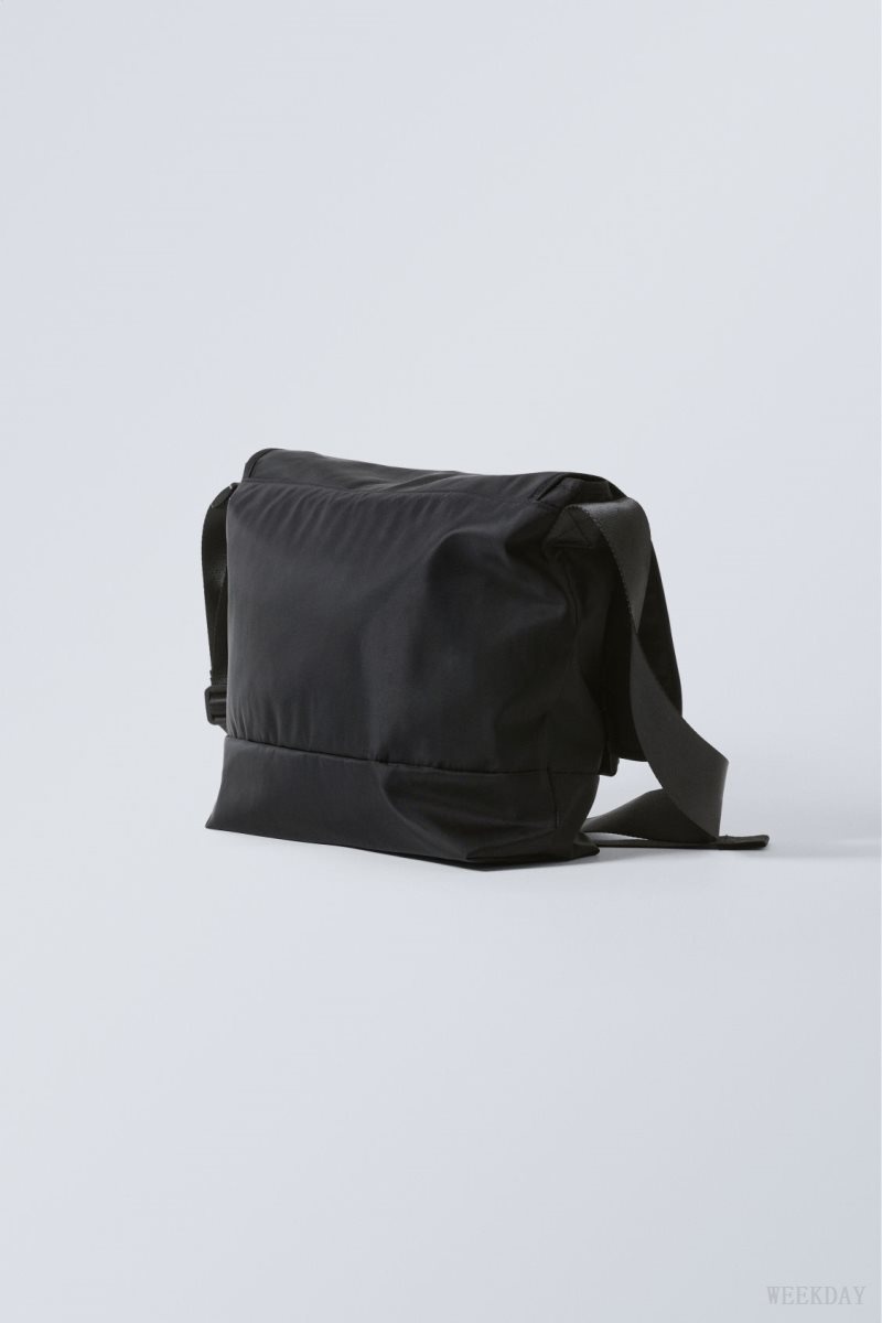 Black Weekday Messenger Bag | LAMH5788