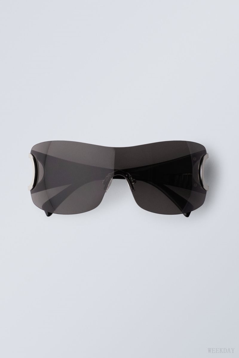 Black Weekday Motion Sunglasses | WMDC0911