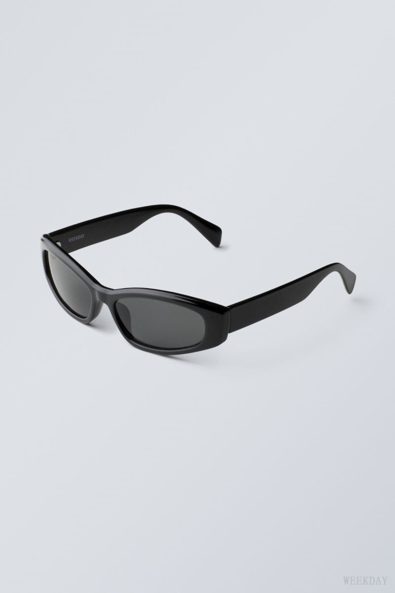 Black Weekday Slide Sunglasses | INBM9068