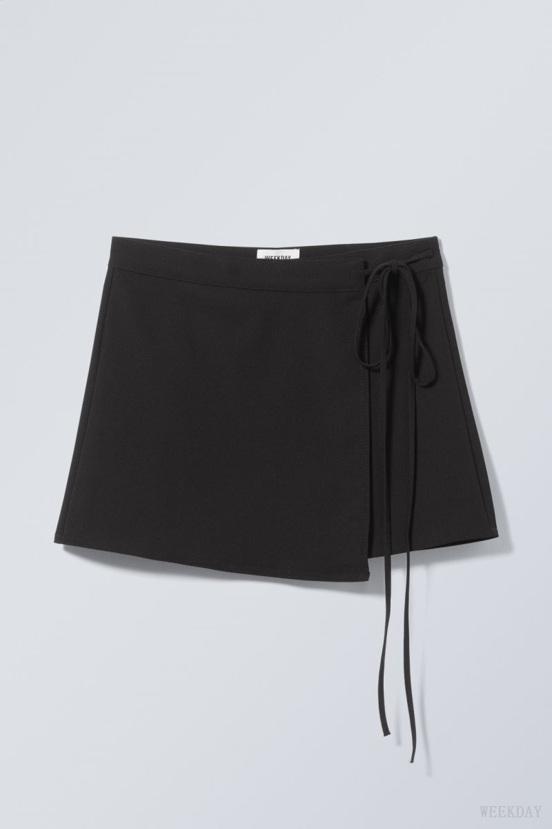 Black Weekday Tailored Mini Wrap Skirt | WQAQ4539