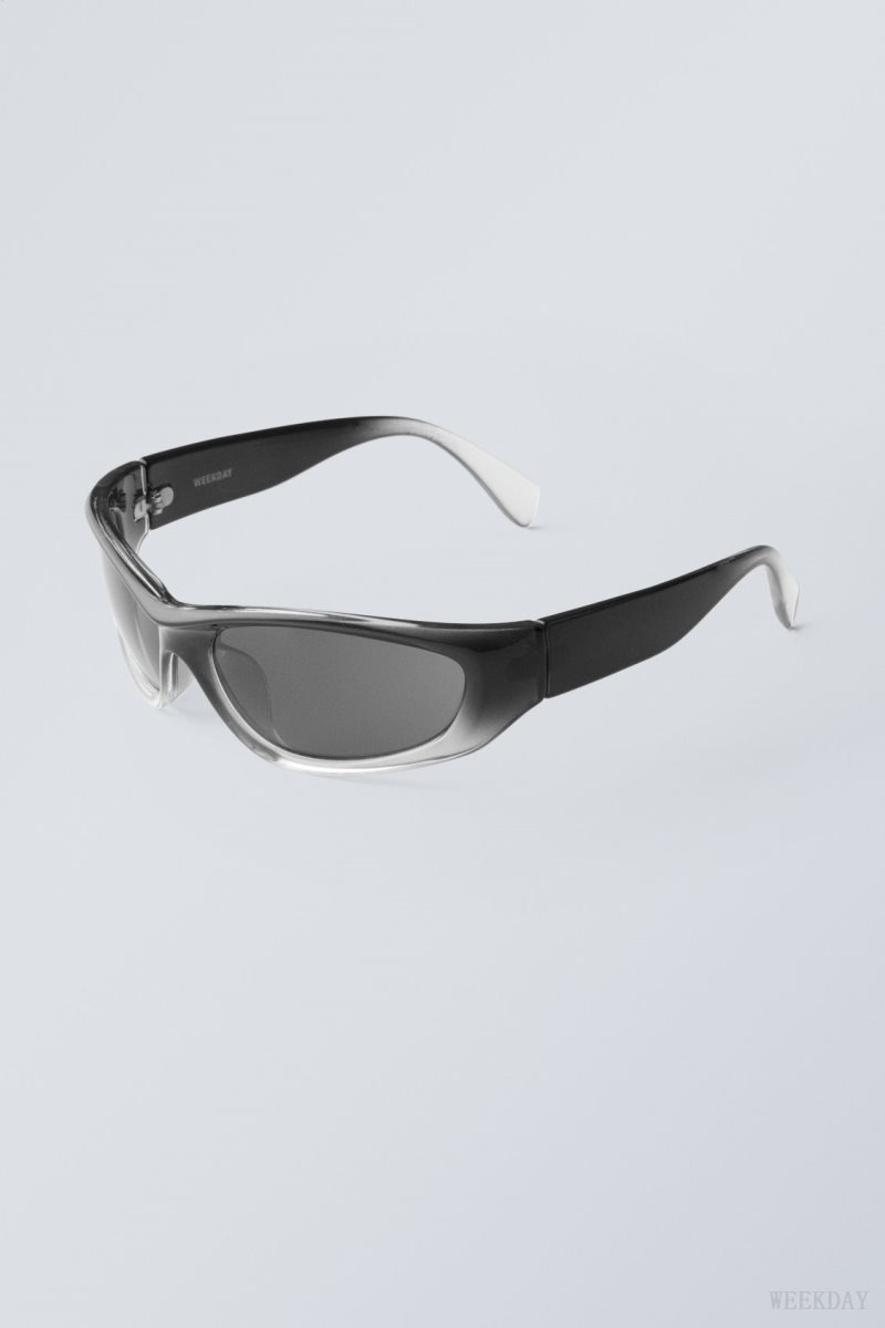 Black Weekday Trek Sunglasses | XKXI1675