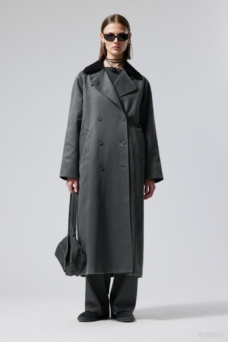 Dark Green Weekday Jones Waxed Coat | UOVY4113