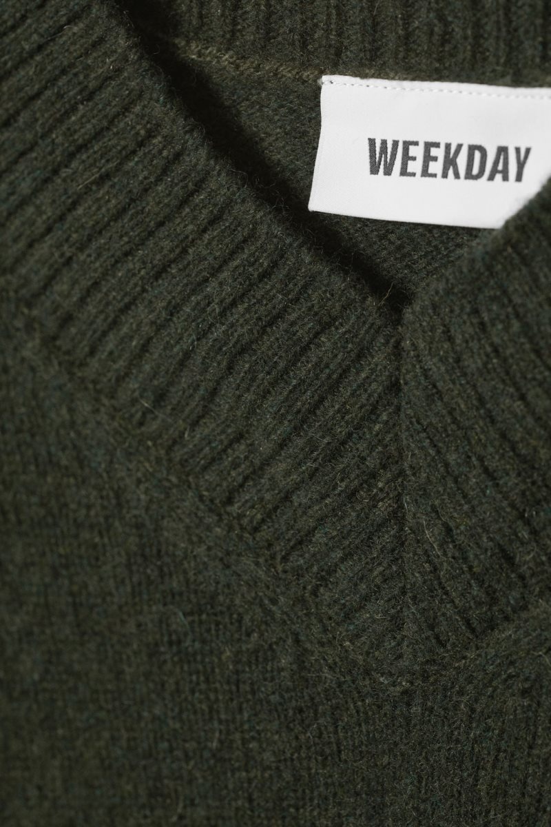 Dark Green Weekday Reese V-neck Wool Sweater | JSXA0259