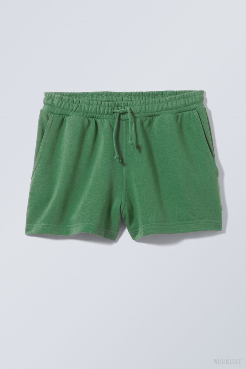 Green Weekday Essence Standard Sweatshorts | SLAD2706