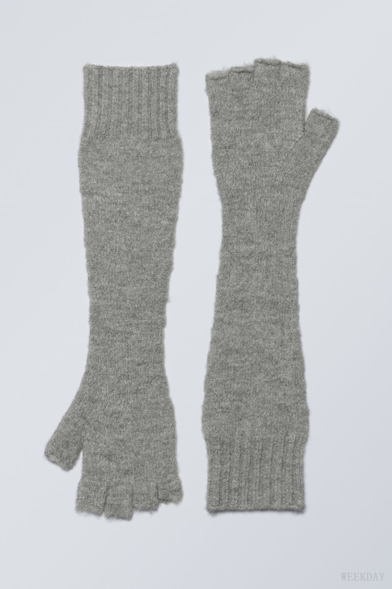 Grey Weekday Long Knitted Gloves | JGBW6723