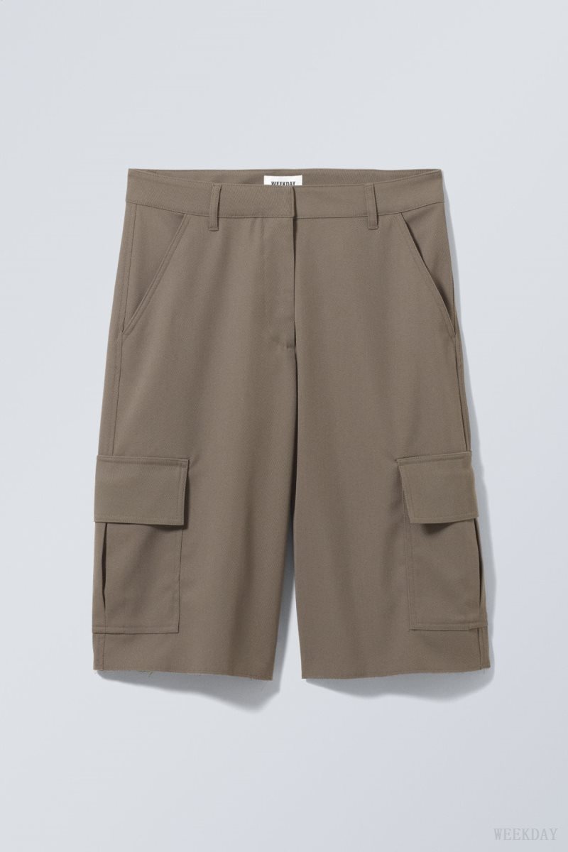 Khaki Weekday Arwen Cargo Suiting Shorts | CVDN0264