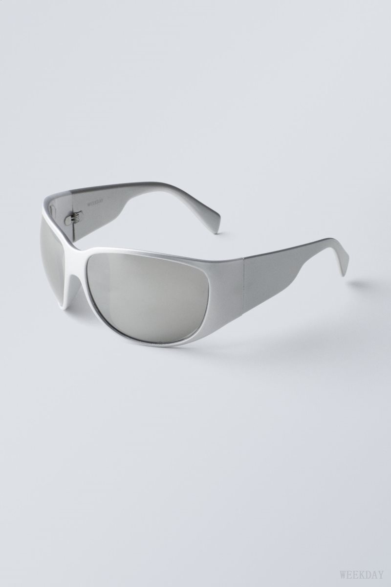 Silver Weekday Fare Sunglasses | MWBY9389