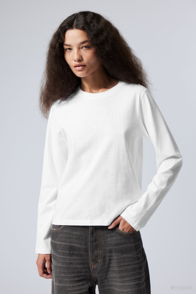 White Weekday Essence Standard Long Sleeve | PELH8399