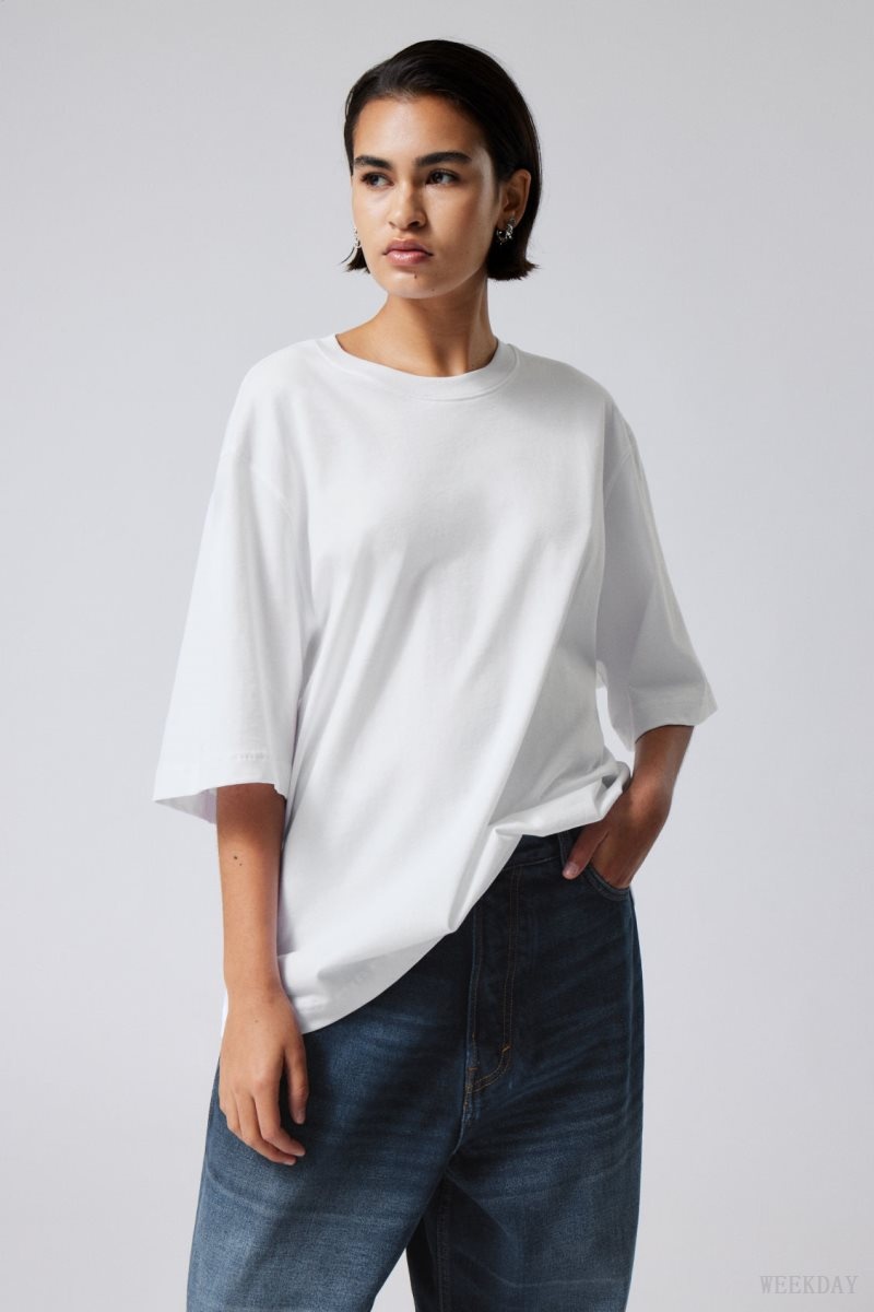 White Weekday Loose Oversized Fit T-shirt | TBJK1603