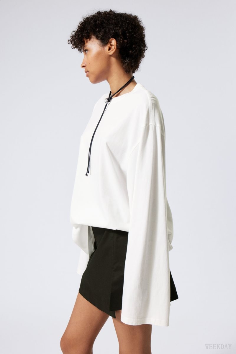 White Weekday Oversized Long Sleeve T-shirt | FIGY8276