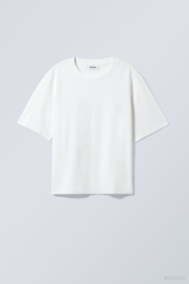 White Weekday Perfect Boxy T-shirt | UMCD3038