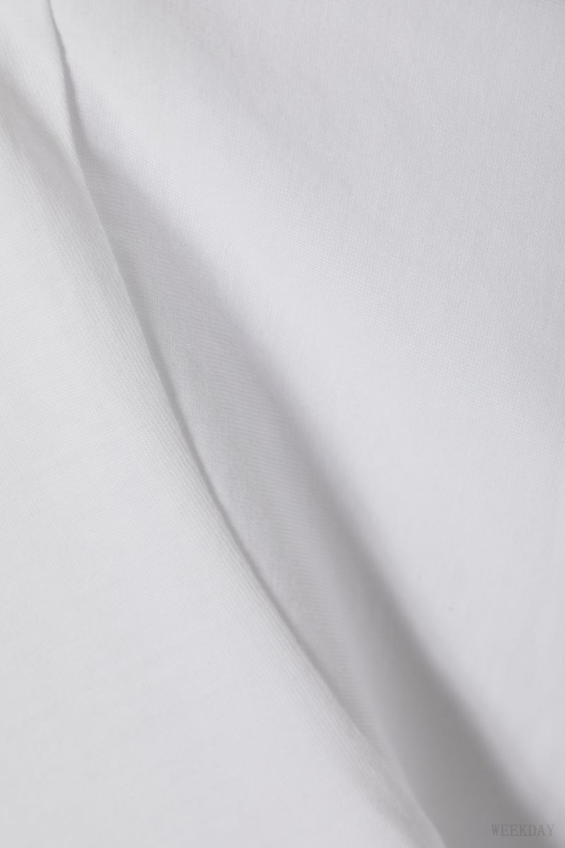 White Weekday Standard Midweight T-shirt | DAGM0268